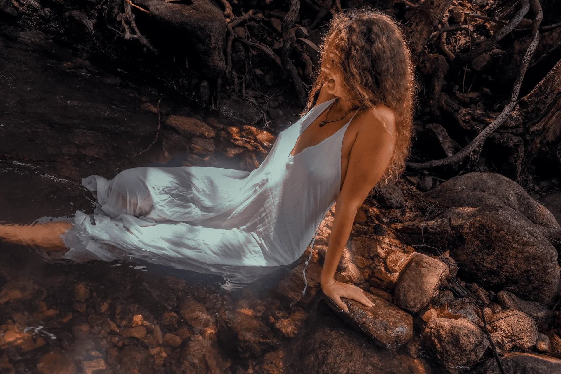 Maria Hoier facilitating Naked Sisterhood